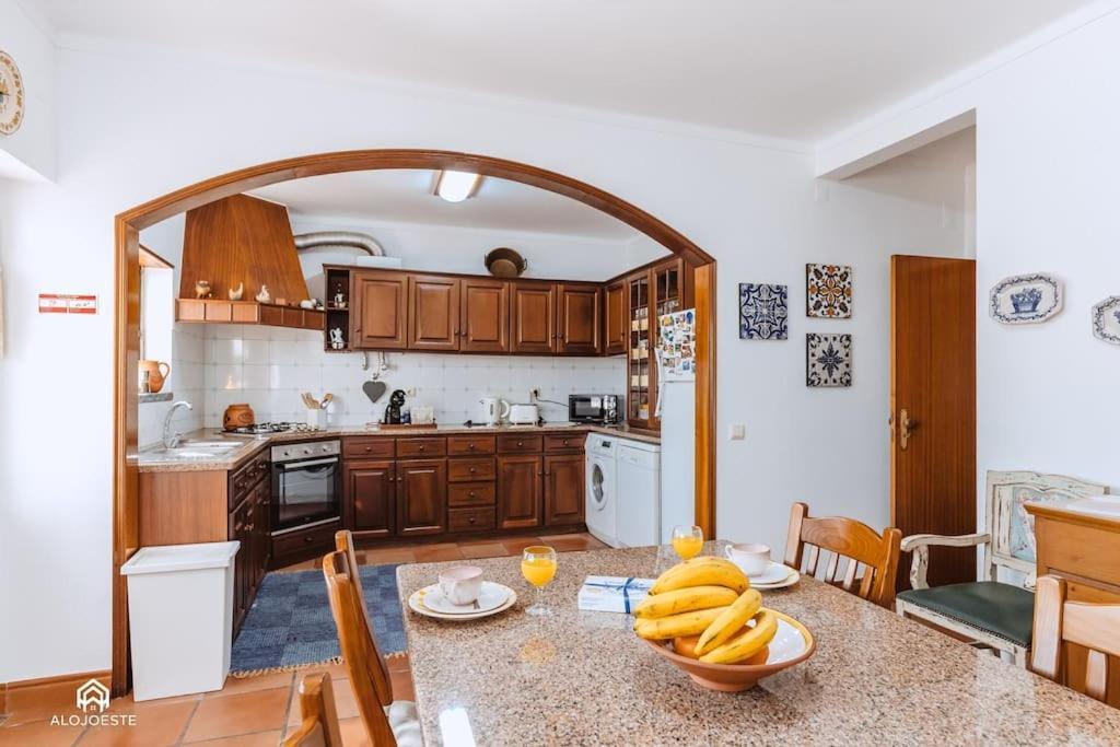 Casa Do Patio - 3 Bedrooms, Ponte Rol Torres Vedras Extérieur photo