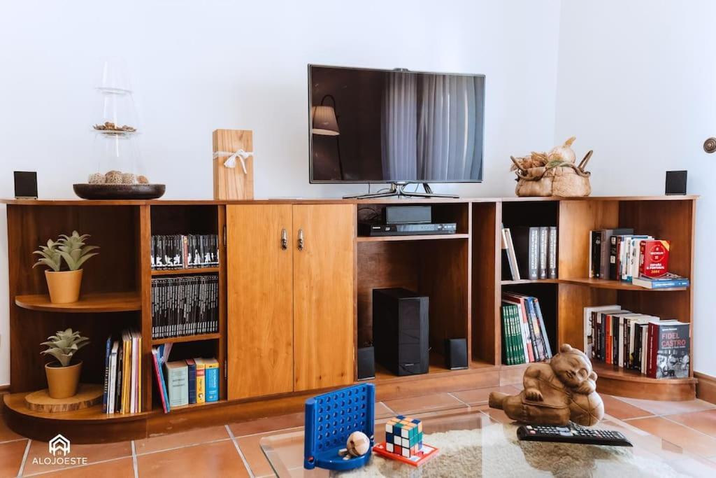 Casa Do Patio - 3 Bedrooms, Ponte Rol Torres Vedras Extérieur photo